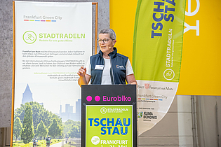 Preisverleihung STADTRADELN 2025, Dr. Susanne Neumann, Pressesprecherin ADFC © Stadt Frankfurt, Foto: Eckhard Krumpholz