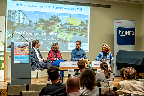 Auf dem Podium: Gwechenberger, Appel, Siefert, Morgül © Umweltamt Frankfurt am Main